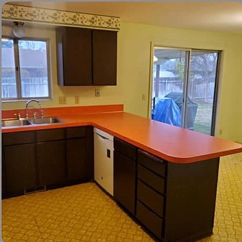 Kitchen before remodel